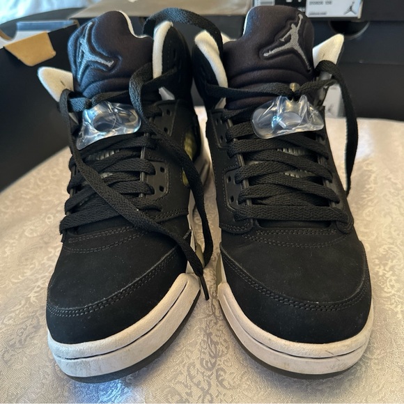 Air Jordan 5 retro OREO GS SIZE 5 **MINT CONDITION** - Picture 5 of 8